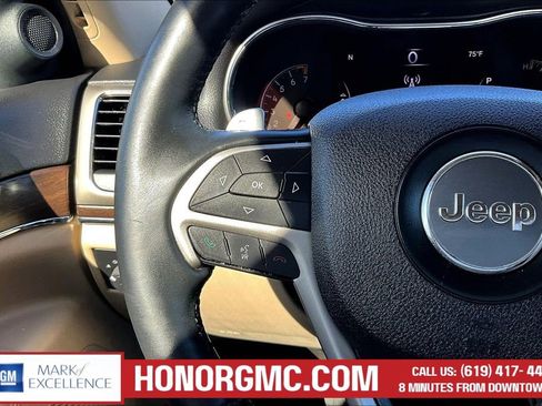 Used 2017 Jeep Grand Cherokee Limited image 11