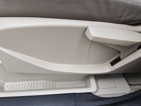 Used 2014 Ford C-MAX SE image 32