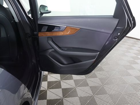 Used 2023 Audi A4 2.0T Premium image 26