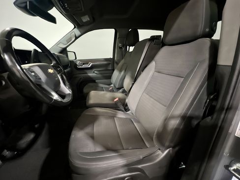 Used 2023 Chevrolet Silverado 1500 LT w/ Protection Package AWD/4WD image 16