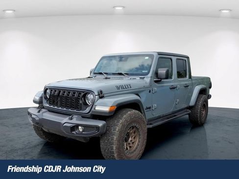 Used 2024 Jeep Gladiator Sport AWD/4WD image 1