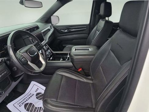 Used 2022 GMC Yukon XL Denali image 17