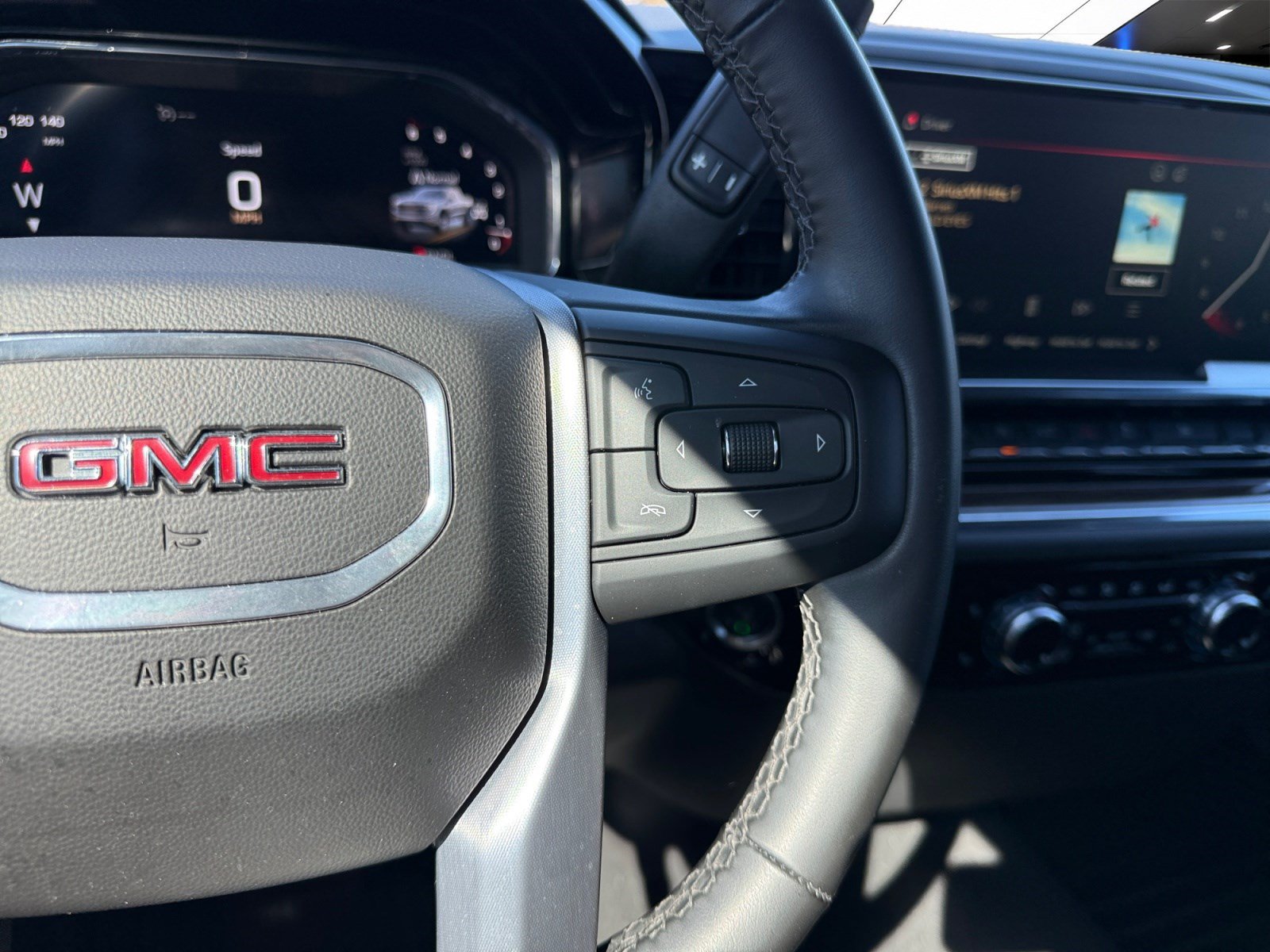 Used 2025 GMC Sierra 1500 Elevation AWD/4WD image 25