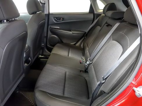 Used 2023 Hyundai Kona SEL AWD/4WD image 14