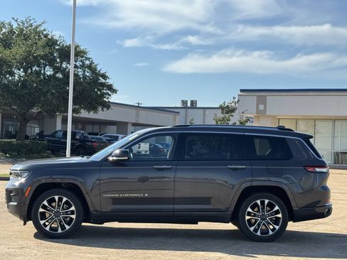 Used 2021 Jeep Grand Cherokee L Overland w/ Luxury Tech Group IV AWD/4WD image 7