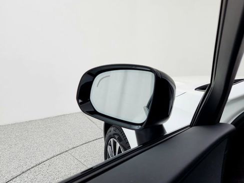 Certified 2025 Volvo XC60 B5 Plus image 23