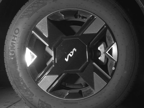 Used 2026 Kia Sportage LX FWD image 13