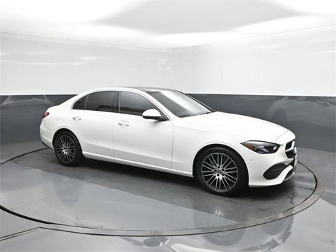 Used 2025 Mercedes-Benz C 300 Sedan image 17