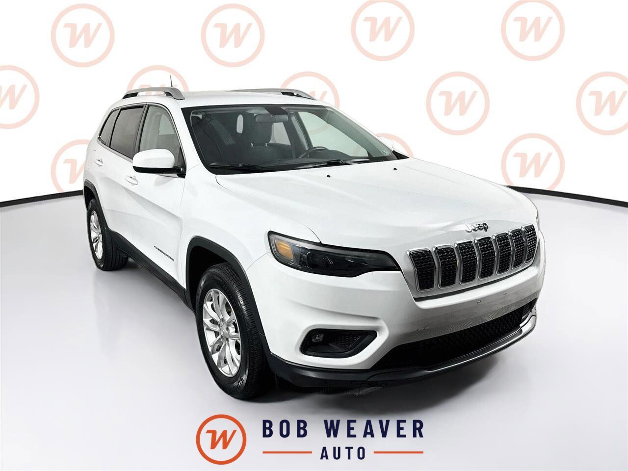 Used 2019 Jeep Cherokee Latitude w/ Cold Weather Group AWD/4WD image 1