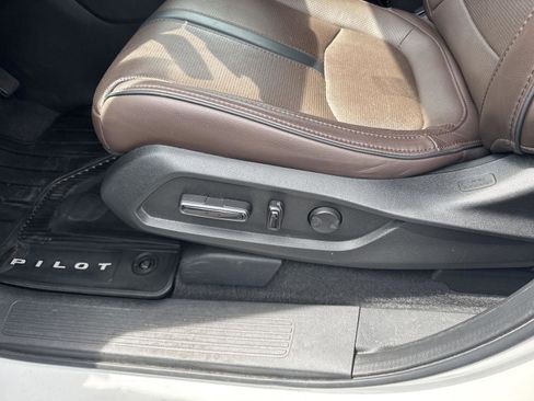 Used 2023 Honda Pilot Elite image 19