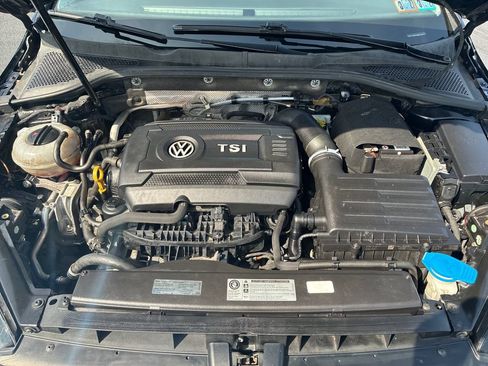Used 2016 Volkswagen Golf S FWD image 10