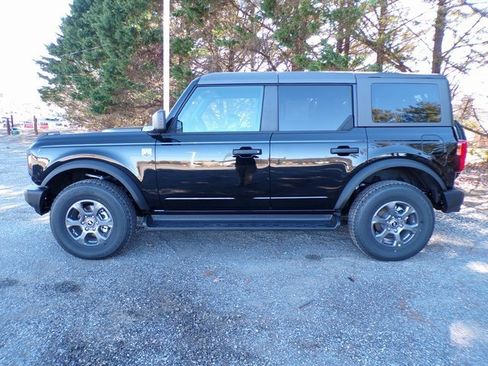 New 2025 Ford Bronco Big Bend image 2