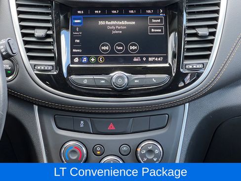 Used 2022 Chevrolet Trax LT w/ LT Convenience Package AWD/4WD image 20