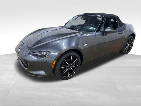 New 2026 MAZDA MX-5 Miata Grand Touring w/ Weather Package RWD image 3