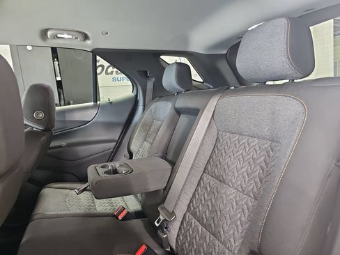 Used 2024 Chevrolet Equinox LT FWD image 18