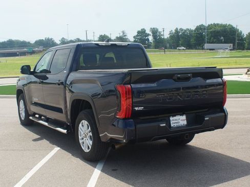Used 2023 Toyota Tundra SR5 w/ SR5 Convenience Package RWD image 15