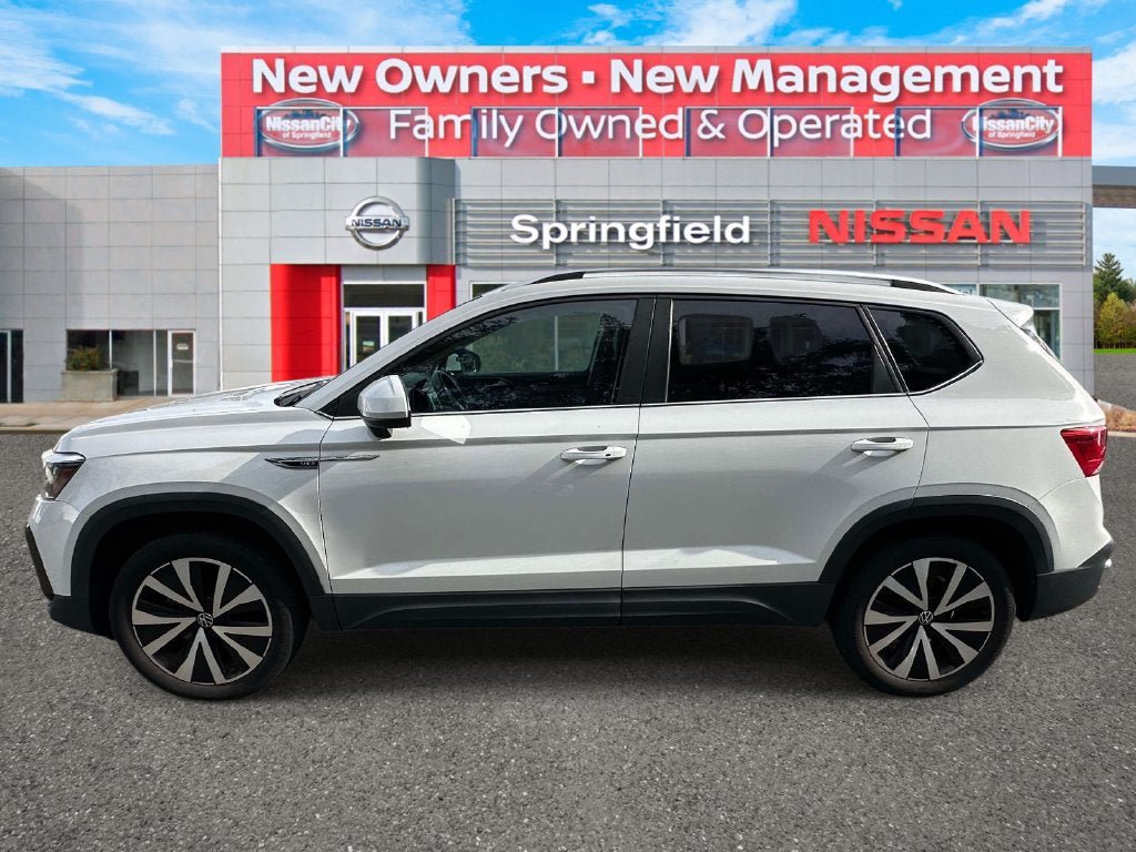 Used 2022 Volkswagen Taos SE AWD/4WD image 6