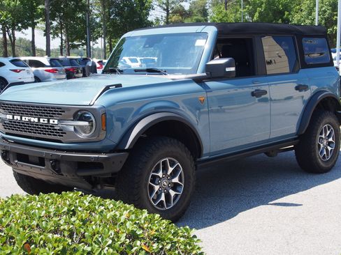 Used 2023 Ford Bronco Badlands AWD/4WD image 4