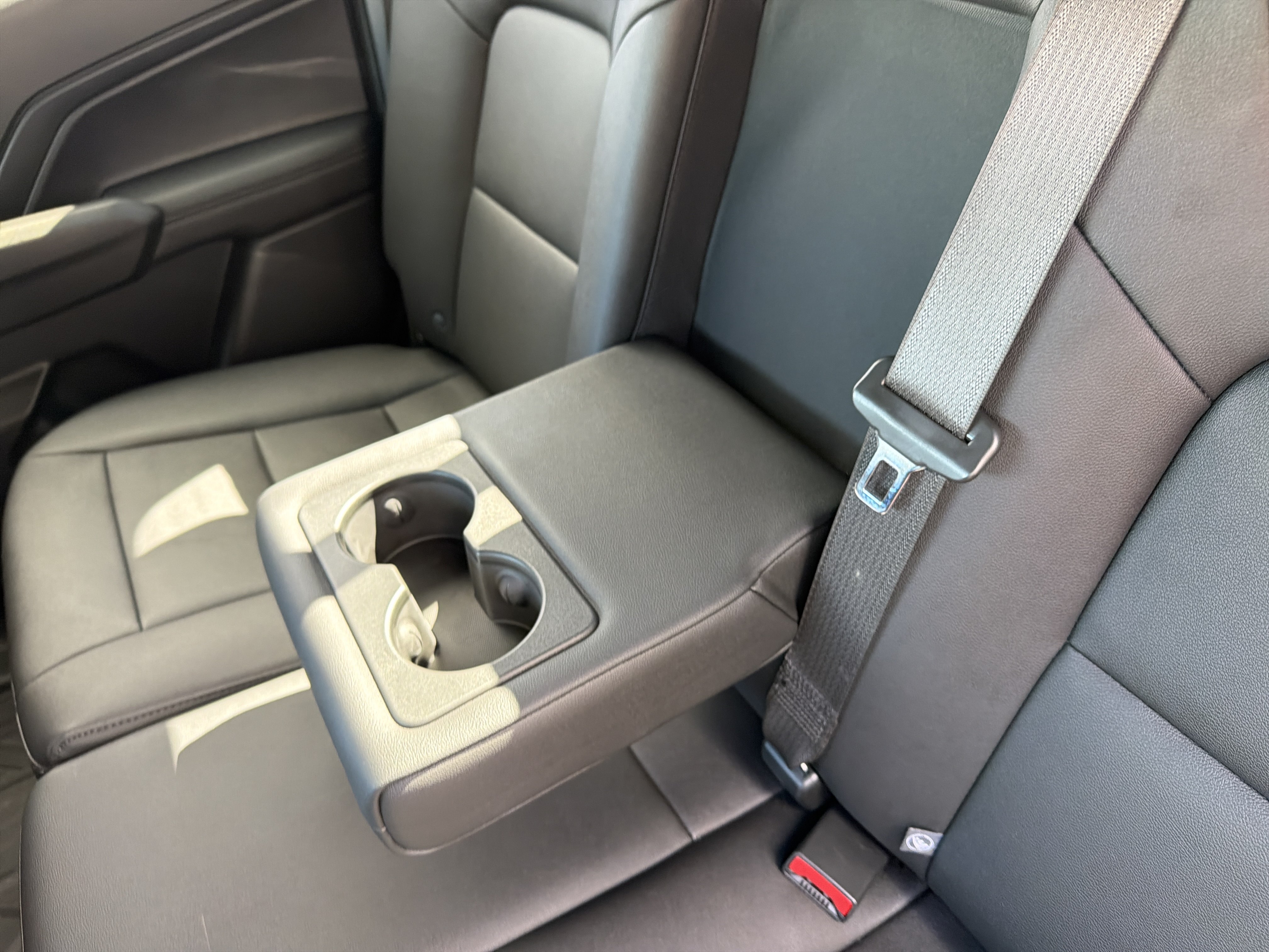 Used 2023 Chevrolet Colorado LT w/ LT Convenience Package III AWD/4WD image 33