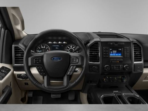 Used 2015 Ford F150 XLT w/ Equipment Group 302A Luxury image 4