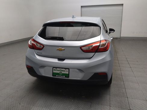 Used 2017 Chevrolet Cruze LT w/ Convenience Package FWD image 7