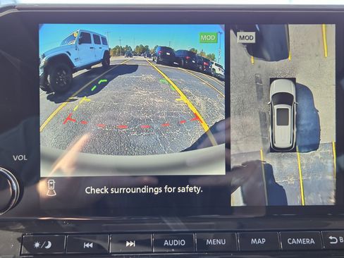 Used 2025 Nissan Pathfinder Platinum w/ Cargo Package image 13