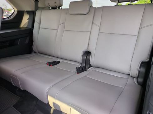 Used 2024 Toyota Sequoia Limited w/ Tow Technology Package AWD/4WD image 31