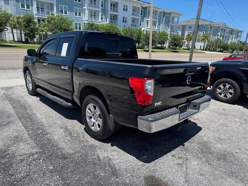 Used 2017 Nissan Titan SV RWD image 6