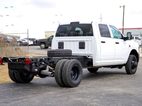 New 2026 RAM 3500 Tradesman AWD/4WD image 5