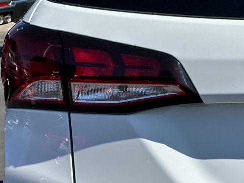 Used 2024 Chevrolet Equinox LT image 45