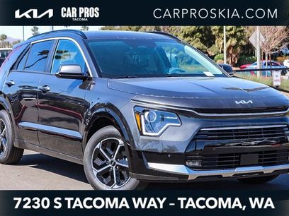 New 2025 Kia Niro SX