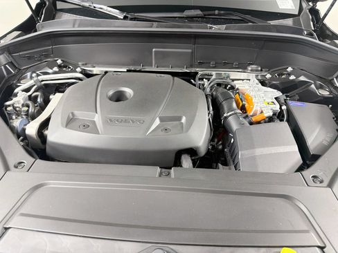New 2026 Volvo XC90 T8 Plus w/ Protection Package Premier AWD/4WD image 33