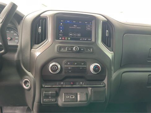 Used 2024 GMC Sierra 2500 Pro AWD/4WD image 16