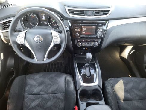 Used 2016 Nissan Rogue SV AWD/4WD image 16