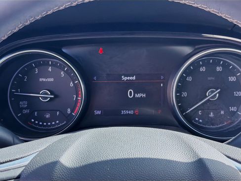 Used 2022 Buick Encore GX Select image 11