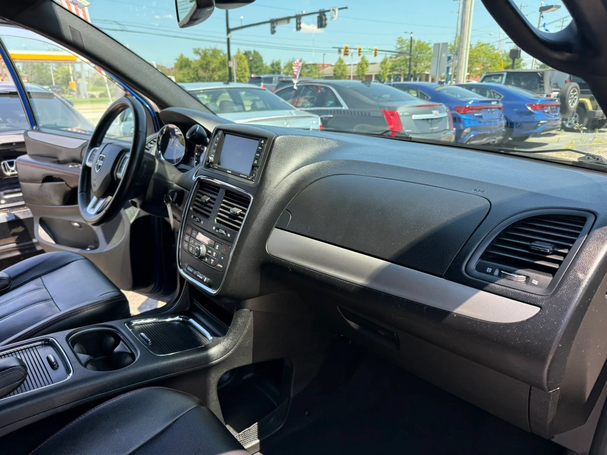 Used 2019 Dodge Grand Caravan GT FWD image 23