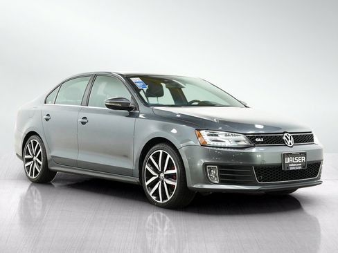 Used 2014 Volkswagen Jetta GLI Autobahn FWD image 7