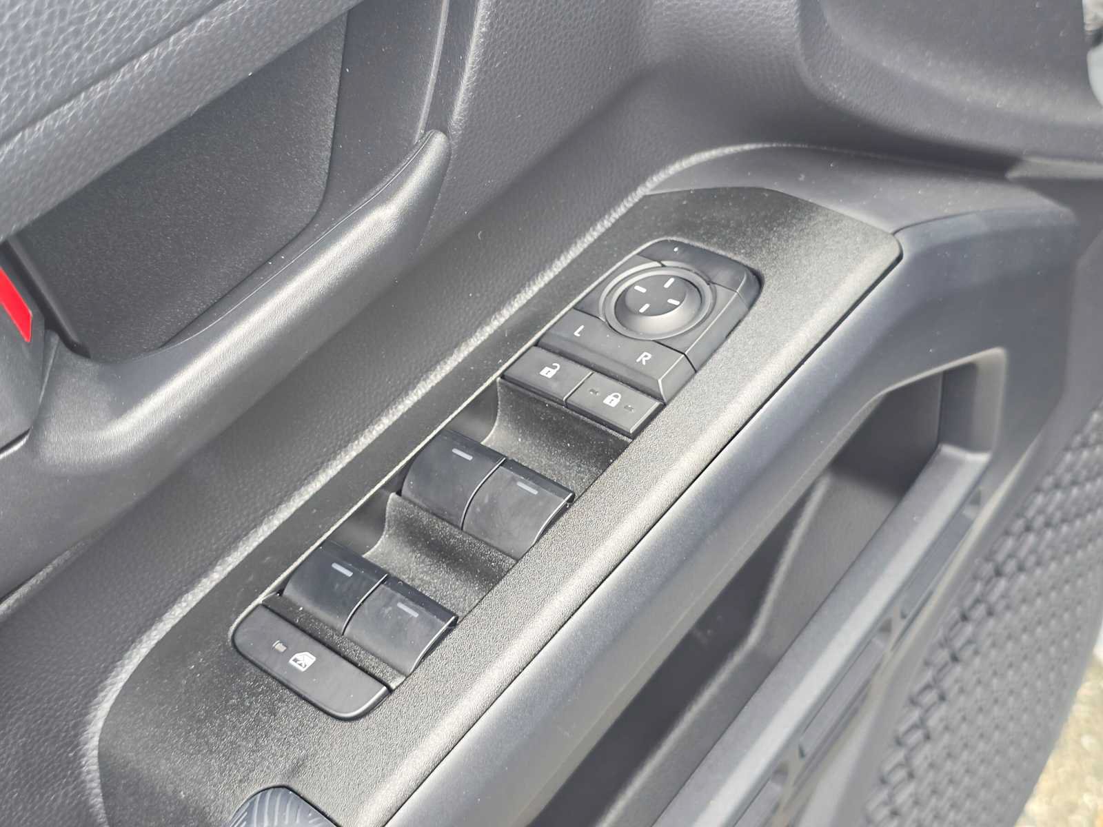 Certified 2025 Toyota 4Runner SR5 AWD/4WD image 23
