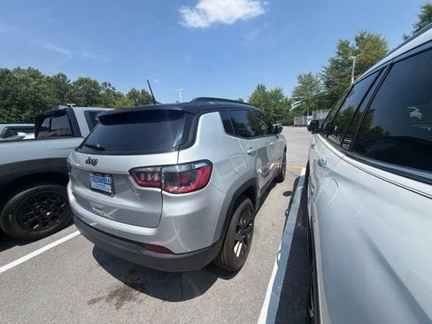 Used 2026 Jeep Compass Limited AWD/4WD image 4