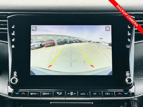 Used 2023 Jeep Wagoneer Series II w/ Convenience Group I image 15