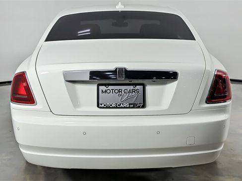 Used 2015 Rolls-Royce Ghost RWD image 8