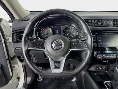Certified 2019 Nissan Rogue SV w/ Premium Package image 13