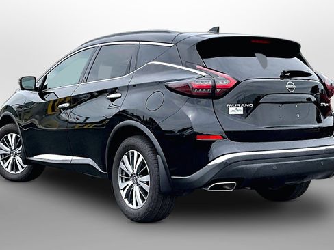 Used 2023 Nissan Murano SV AWD/4WD image 10