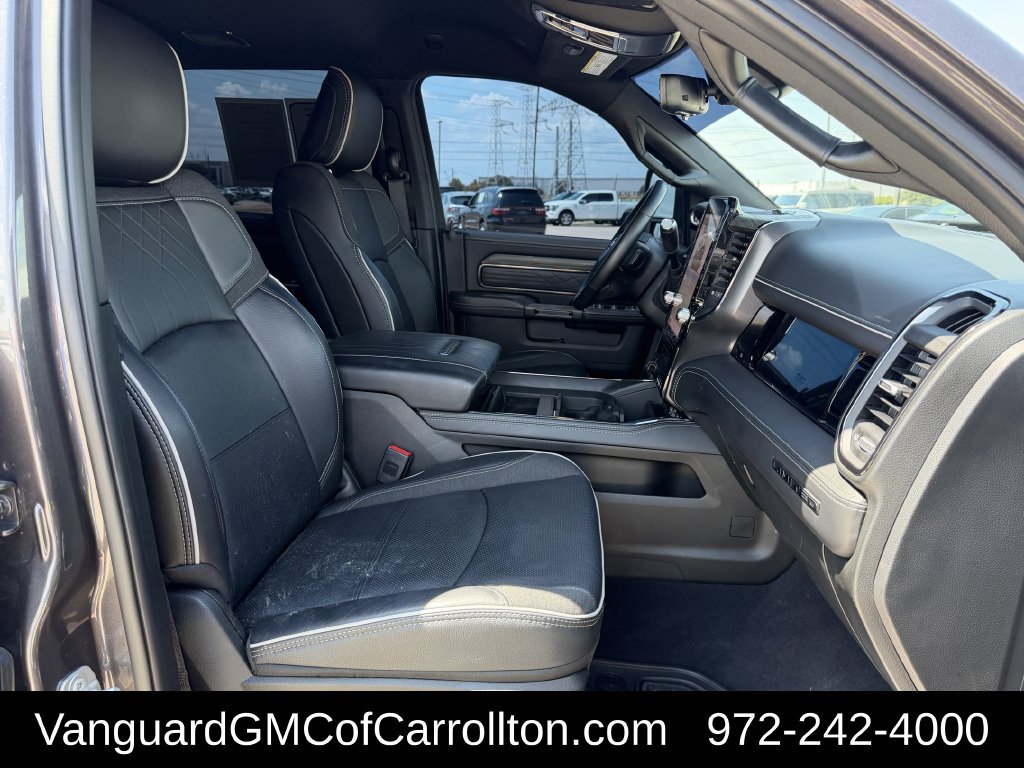 Used 2025 RAM 2500 Limited AWD/4WD image 31