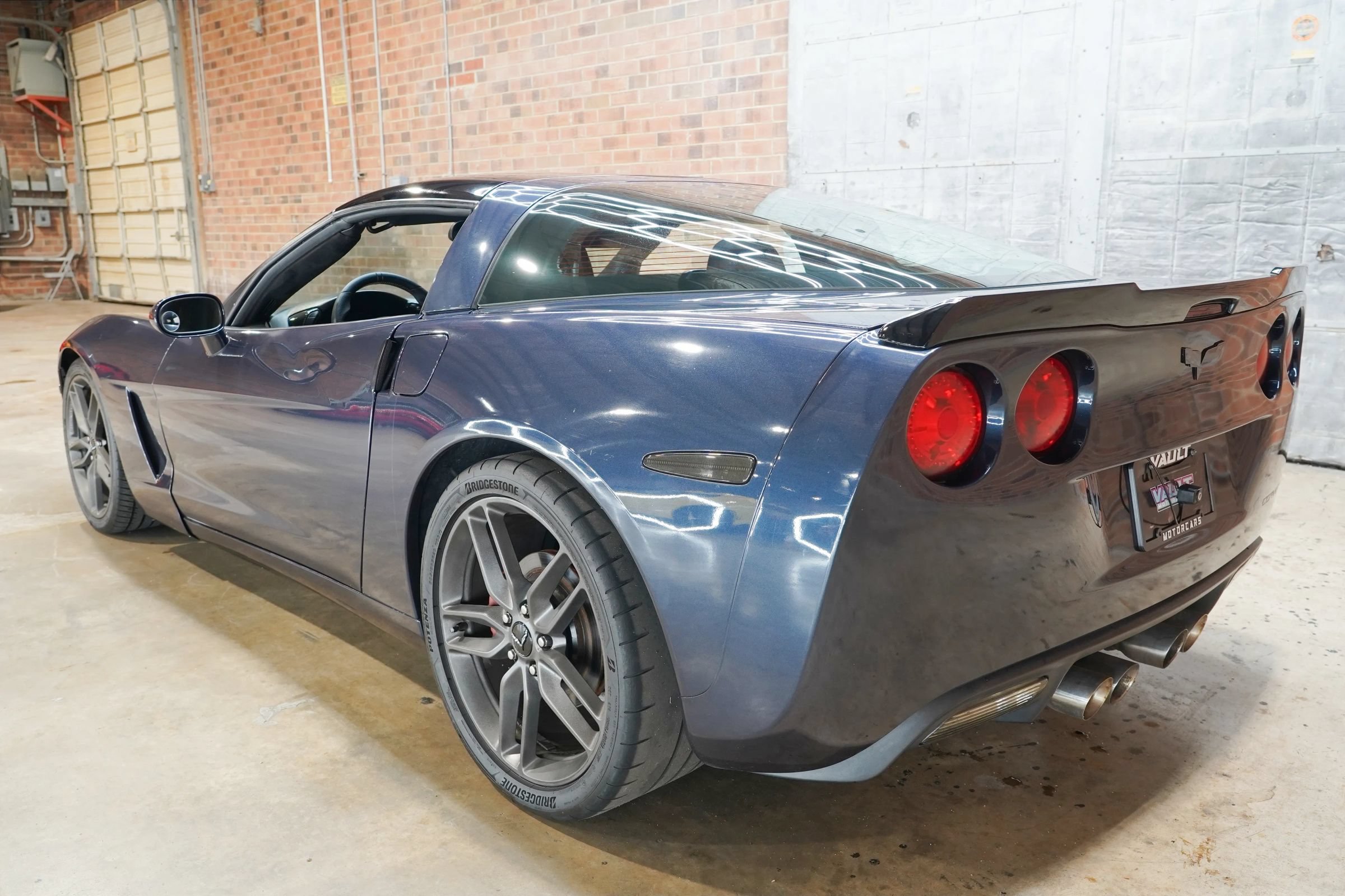 Used 2013 Chevrolet Corvette Coupe w/ Battery Protection Package RWD image 17