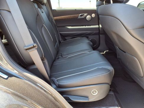 Certified 2026 Genesis GV80 2.5T Advanced AWD/4WD image 14