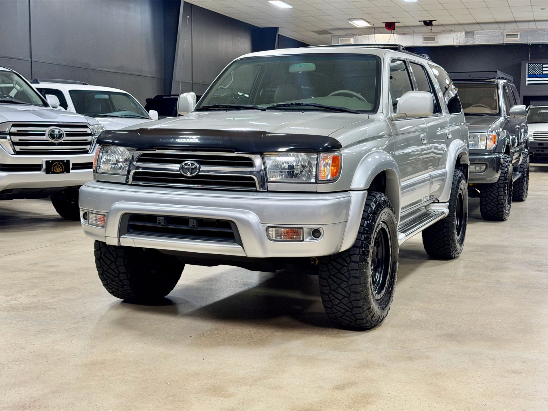 Used 2000 Toyota 4Runner Limited AWD/4WD image 32