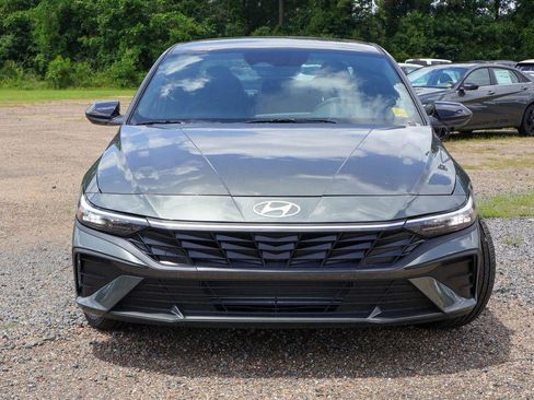 New 2026 Hyundai Elantra Sport FWD image 27