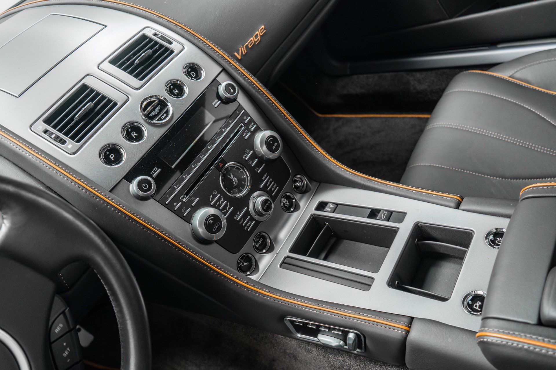 Used 2012 Aston Martin Virage Coupe RWD image 29