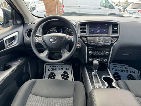 Used 2019 Nissan Pathfinder S image 44